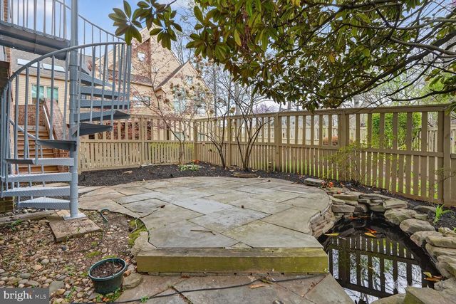 2028 BEACON PL, Reston, VA 20191