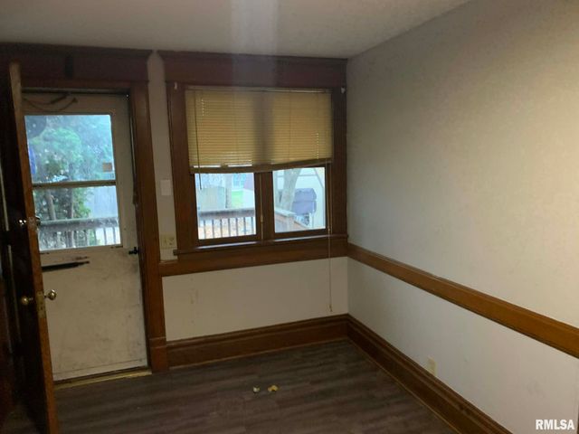 1631 N CALIFORNIA Avenue, Peoria, IL 61603