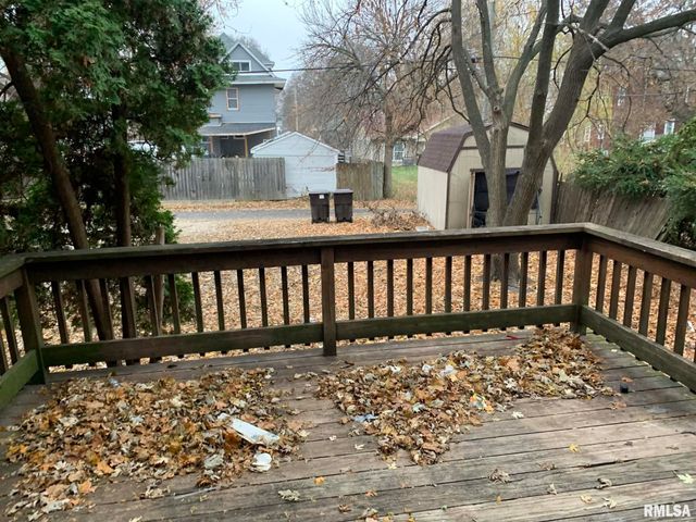 1631 N CALIFORNIA Avenue, Peoria, IL 61603