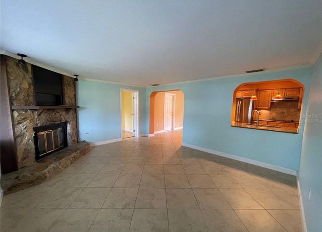 6067 43RD TERRACE N, Kenneth City, FL 33709