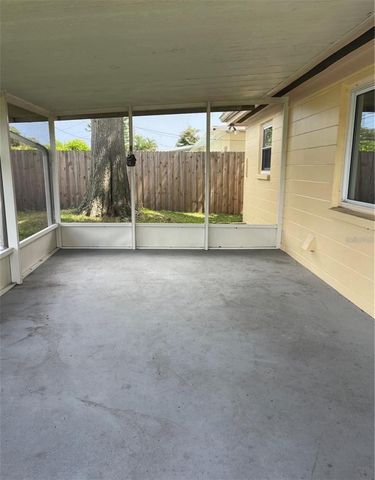 6067 43RD TERRACE N, Kenneth City, FL 33709