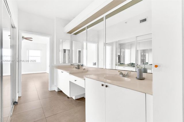 10730 NW 66th St 113, Doral, FL 33178