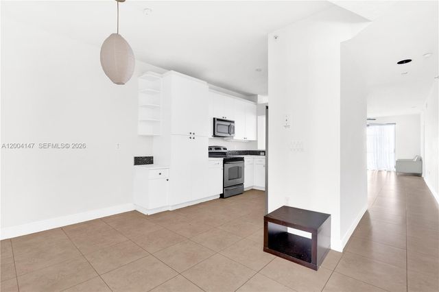 10730 NW 66th St 113, Doral, FL 33178