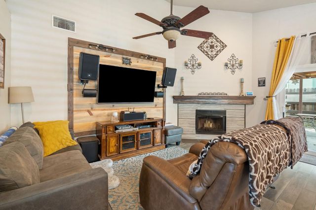 1358 Grendel Way, Sacramento, CA 95833