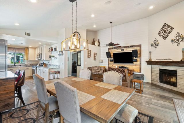 1358 Grendel Way, Sacramento, CA 95833