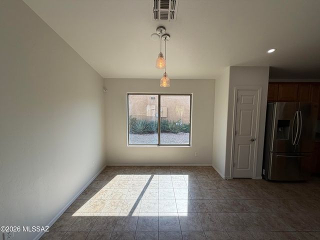 6550 W Wolf Valley Way, Tucson, AZ 85757
