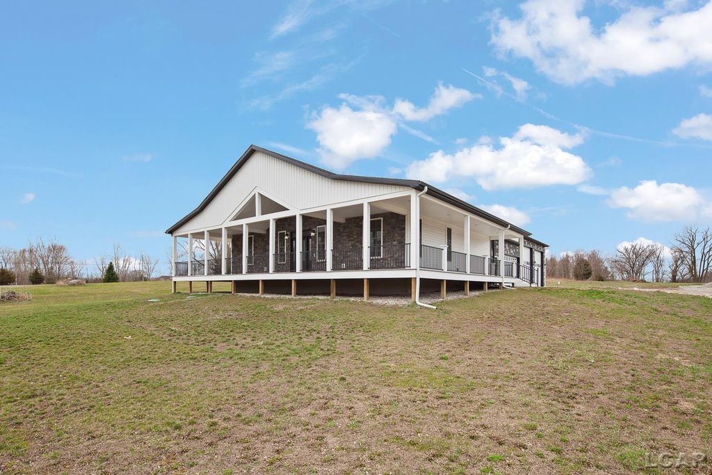 8810 Stephenson Highway, Onsted, MI 49265