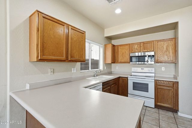 8852 W HESS Street, Tolleson, AZ 85353