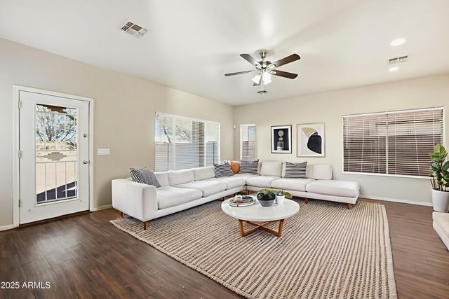 8852 W HESS Street, Tolleson, AZ 85353