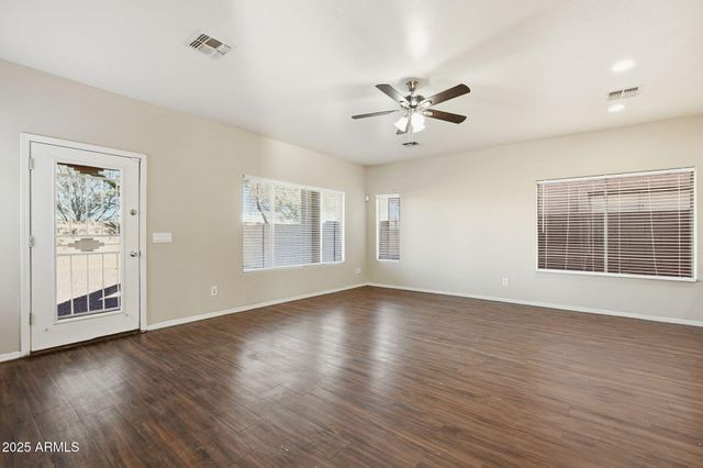 8852 W HESS Street, Tolleson, AZ 85353