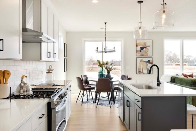 10924 Lower 37th St Court N, Lake Elmo, MN 55042