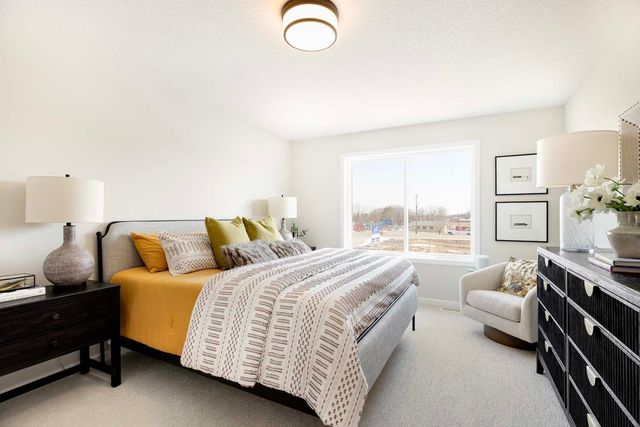 10924 Lower 37th St Court N, Lake Elmo, MN 55042