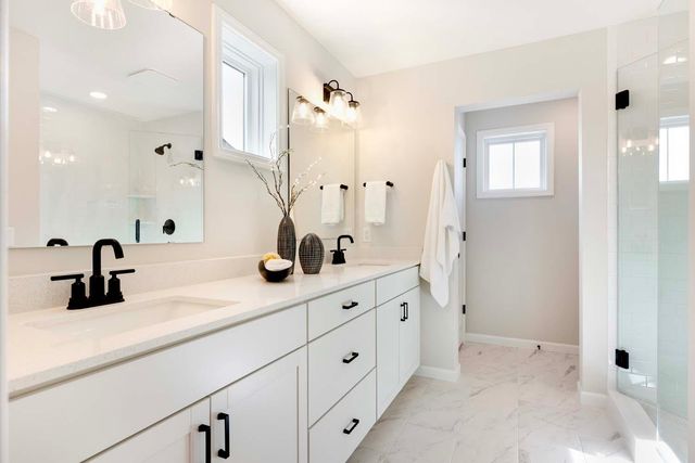 10924 Lower 37th St Court N, Lake Elmo, MN 55042