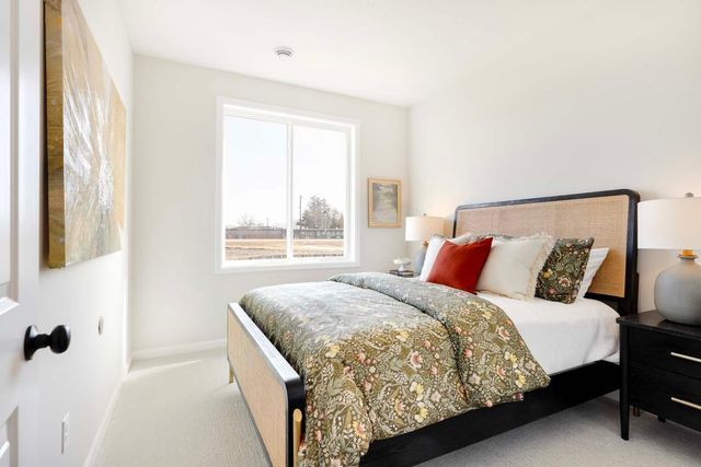 10924 Lower 37th St Court N, Lake Elmo, MN 55042