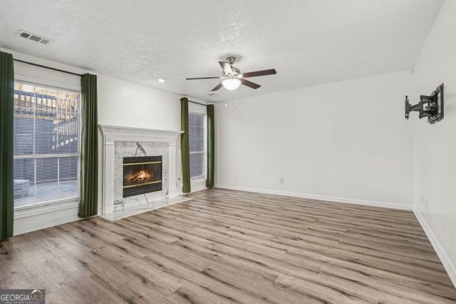 964 Pointers Way, Lawrenceville, GA 30043