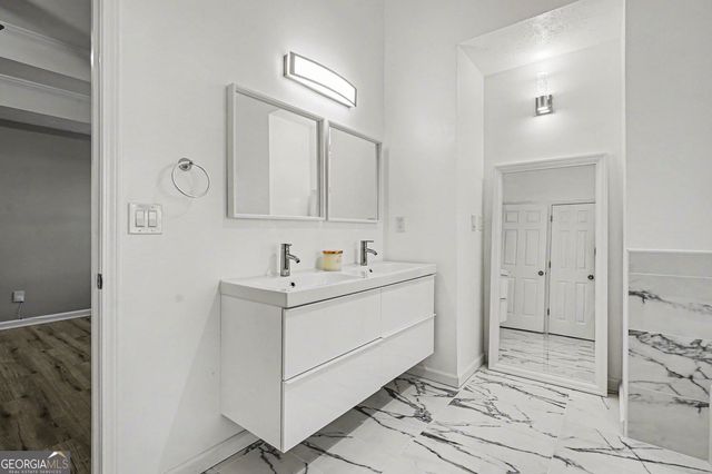 964 Pointers Way, Lawrenceville, GA 30043