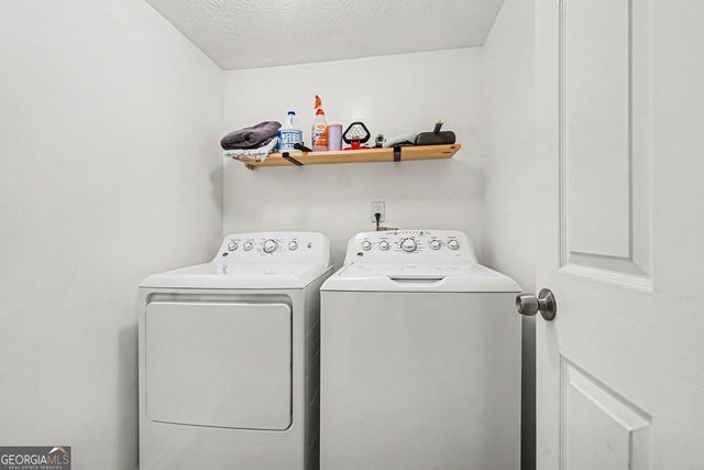 964 Pointers Way, Lawrenceville, GA 30043