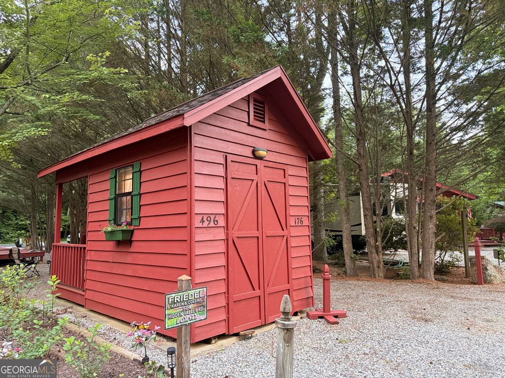 496 Hidden Valley Road, Cleveland, GA 30528