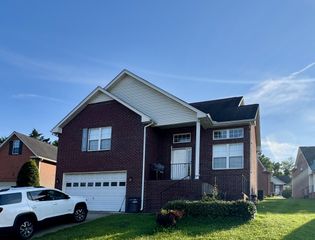 412 Hickory Chase Dr, Madison, TN 37115