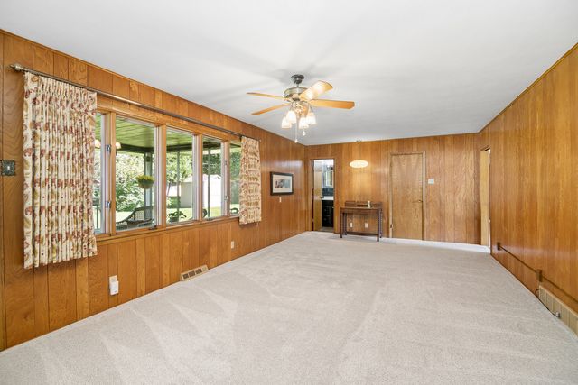 2705 Calmer Drive, Joliet, IL 60433