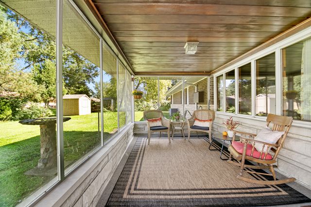 2705 Calmer Drive, Joliet, IL 60433