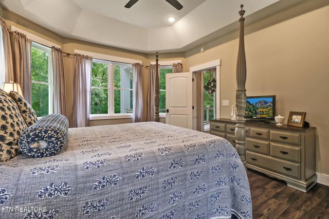 265 Falling Leaf Rd, Jamestown, TN 38556