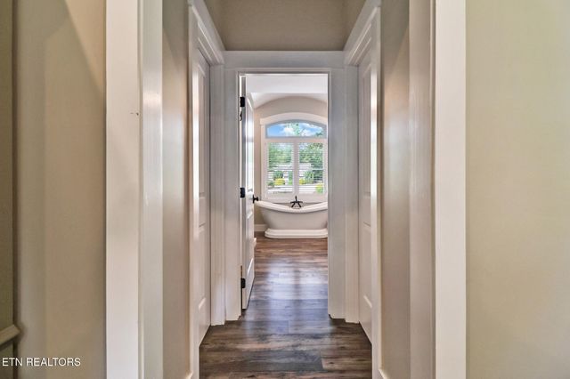 265 Falling Leaf Rd, Jamestown, TN 38556