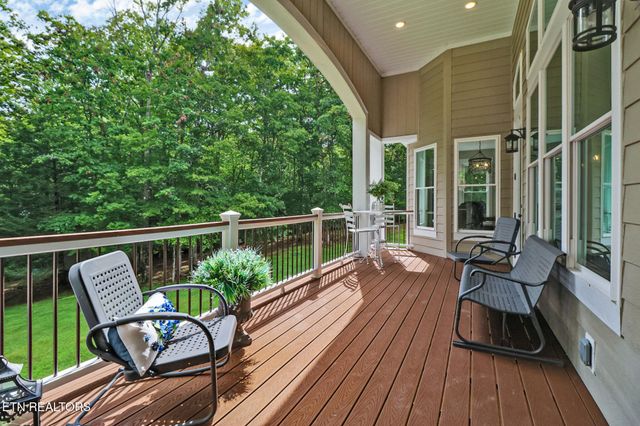 265 Falling Leaf Rd, Jamestown, TN 38556