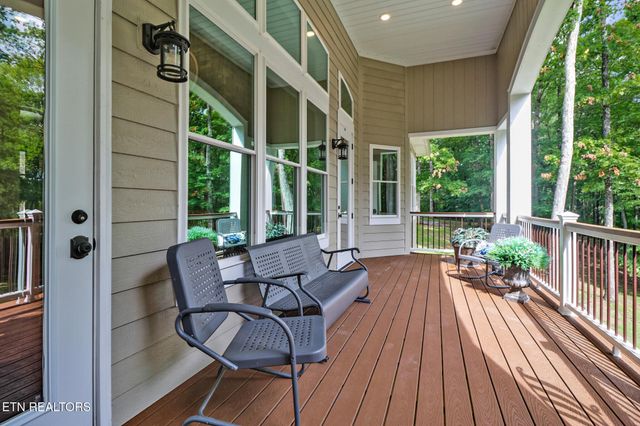 265 Falling Leaf Rd, Jamestown, TN 38556