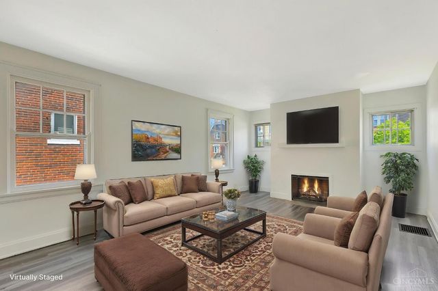 1225 Amanda Place, Cincinnati, OH 45205