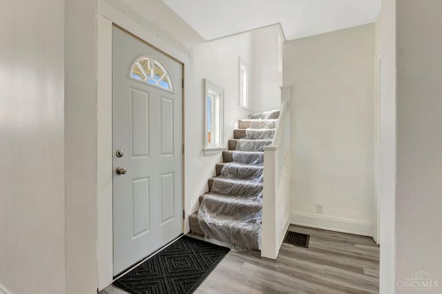 1225 Amanda Place, Cincinnati, OH 45205