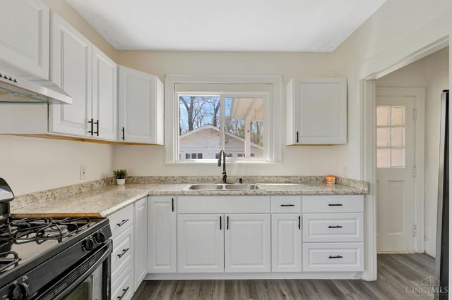 1225 Amanda Place, Cincinnati, OH 45205