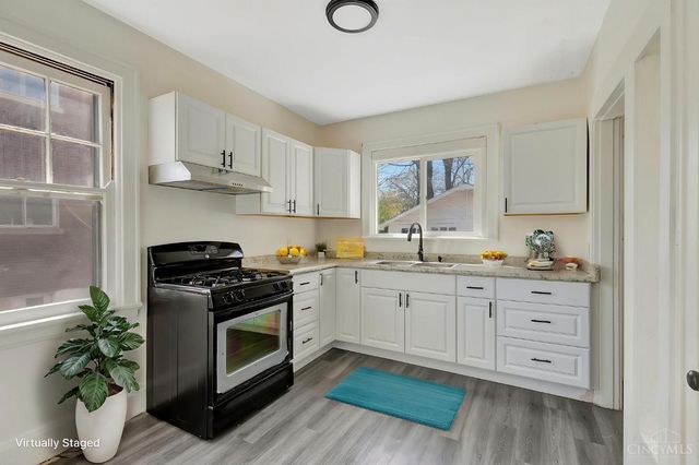 1225 Amanda Place, Cincinnati, OH 45205