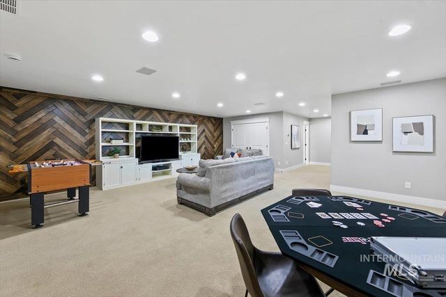 958 N Lionbridge Pl, Eagle, ID 83616
