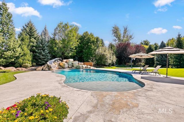 958 N Lionbridge Pl, Eagle, ID 83616