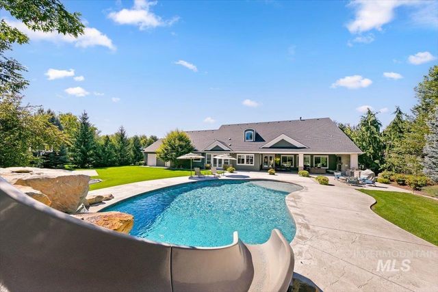 958 N Lionbridge Pl, Eagle, ID 83616
