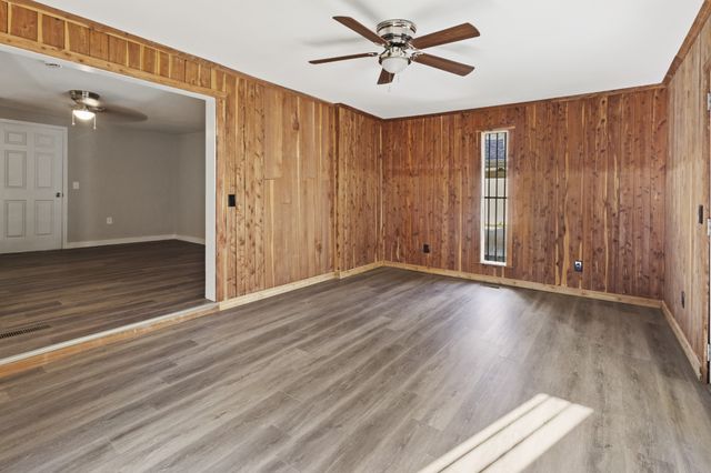 1405 W Lincoln St, Tullahoma, TN 37388
