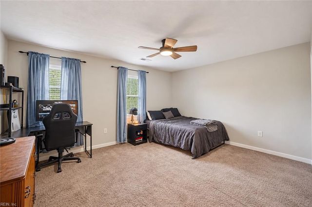 2536 Seven Eleven RD, Chesapeake, VA 23322