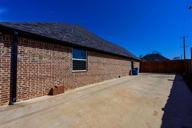 105 Heritage Way, Bullard, TX 75757