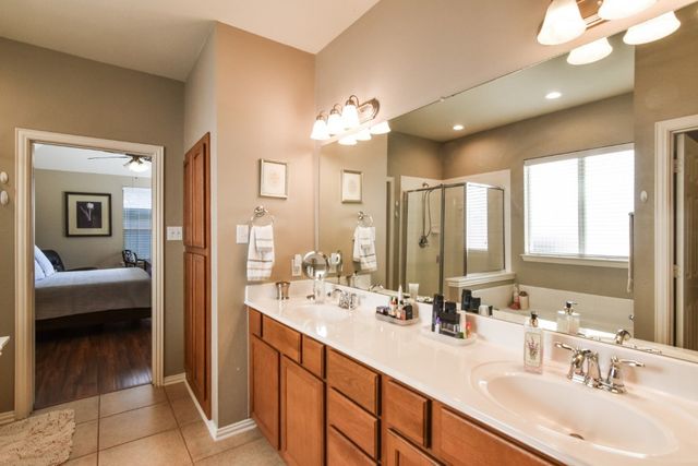 1700 Bluebird Drive, Little Elm, TX 75068