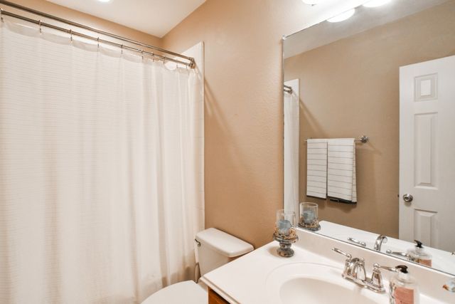 1700 Bluebird Drive, Little Elm, TX 75068