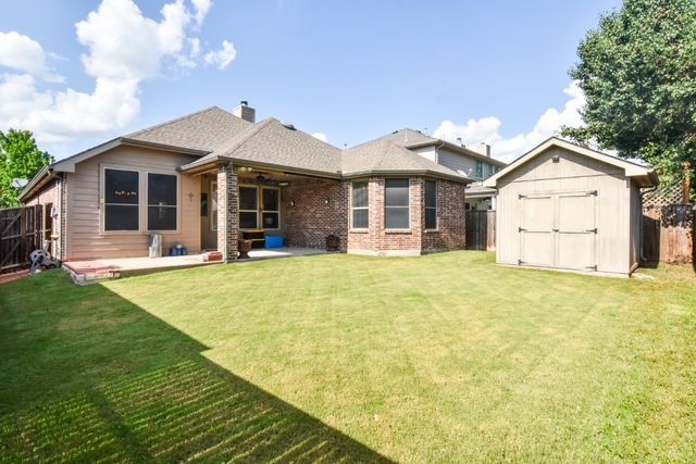 1700 Bluebird Drive, Little Elm, TX 75068
