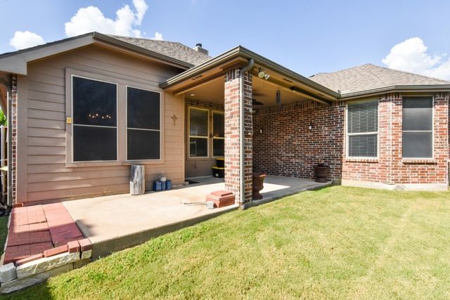 1700 Bluebird Drive, Little Elm, TX 75068
