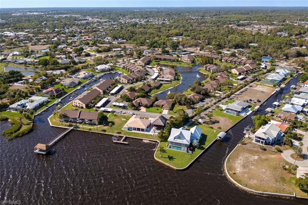 15448 Admiralty CIR 9, NORTH FORT MYERS, FL 33917 — exterior