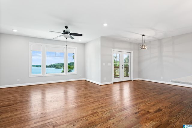 180 SHORELINE VIEW, Talladega, AL 35160