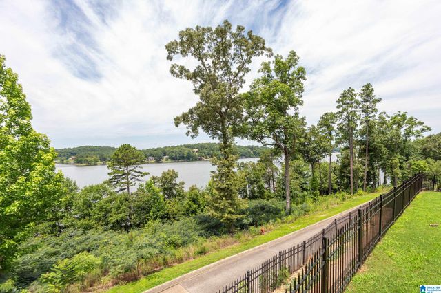 180 SHORELINE VIEW, Talladega, AL 35160