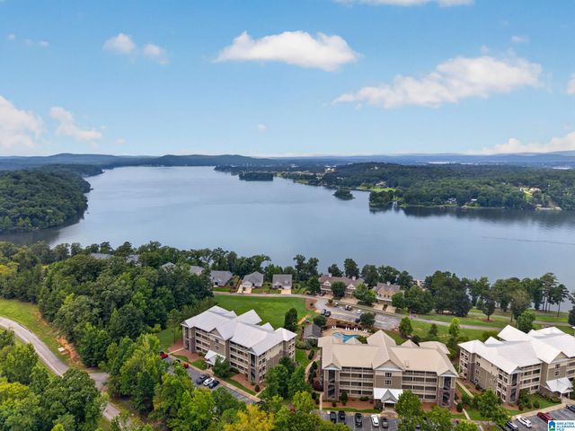 180 SHORELINE VIEW, Talladega, AL 35160