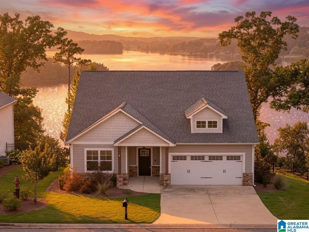 180 SHORELINE VIEW, Talladega, AL 35160