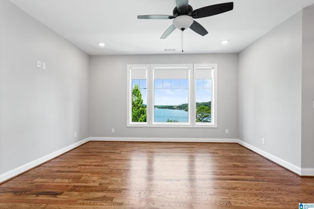 180 SHORELINE VIEW, Talladega, AL 35160