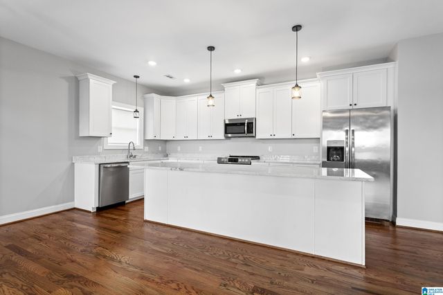 180 SHORELINE VIEW, Talladega, AL 35160
